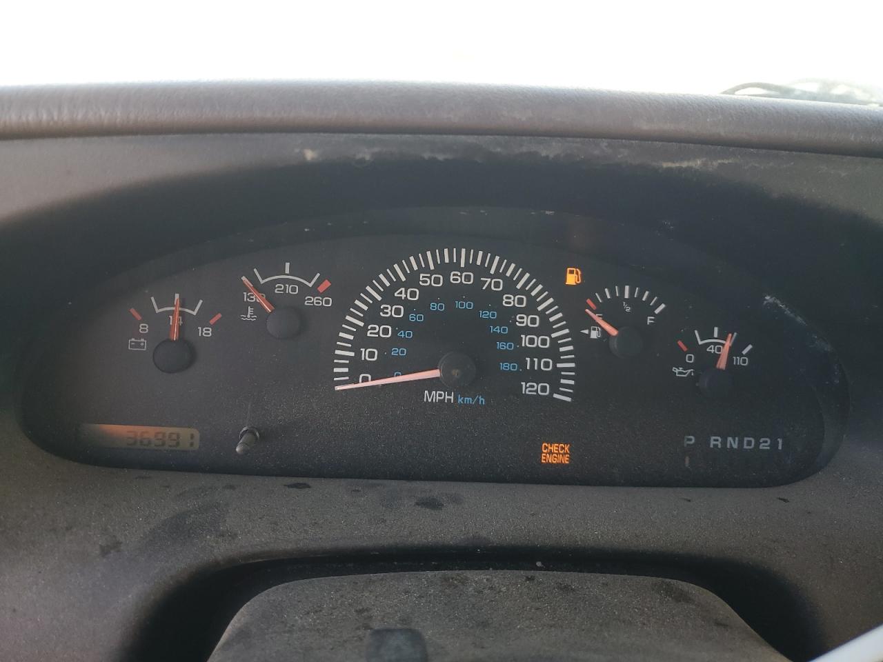 1998 Dodge Ram Van B1500 VIN: 2B7HB11X7WK157496 Lot: 90813645