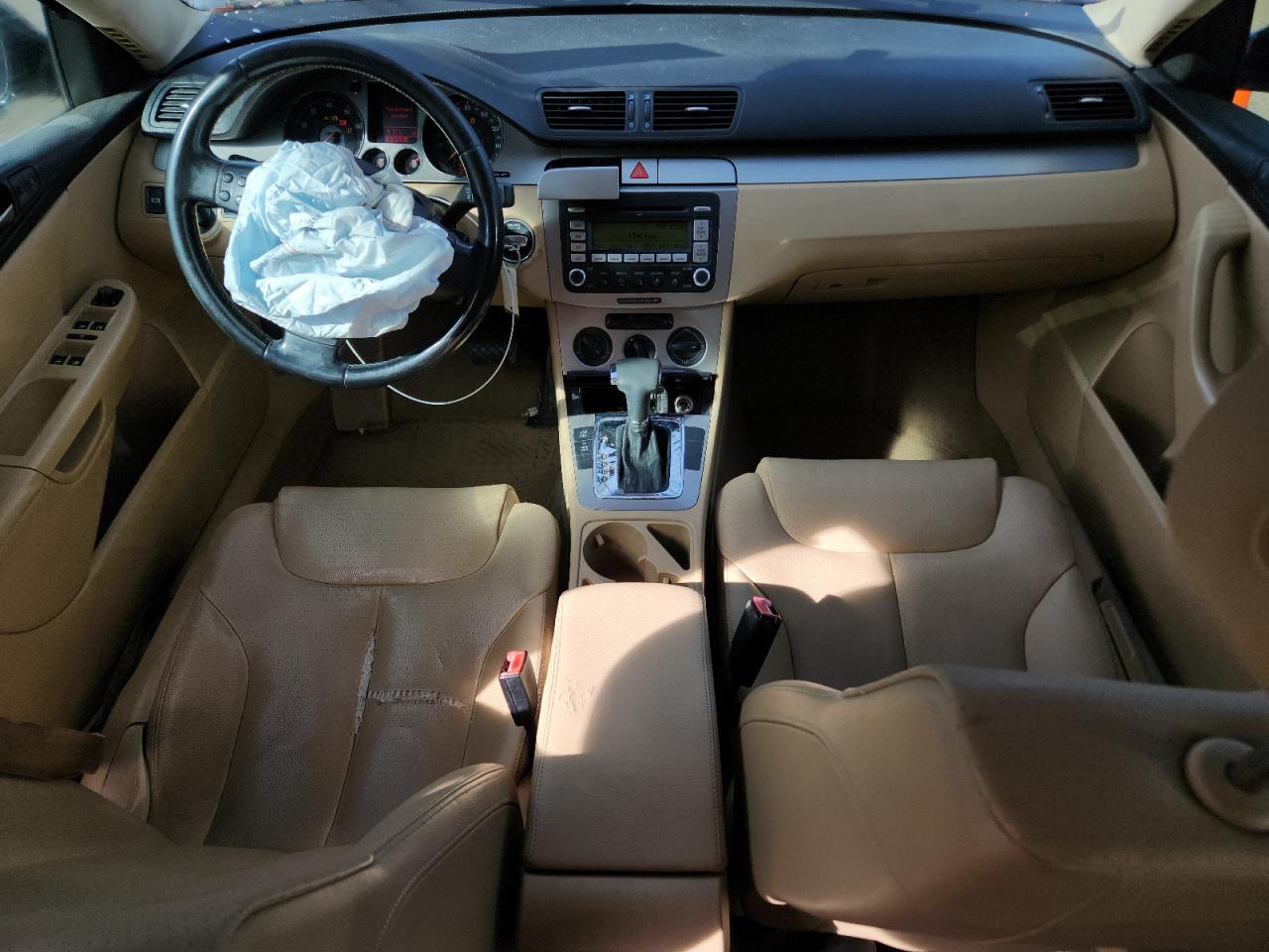 2008 Volkswagen Passat Komfort VIN: WVWAK73C78E130773 Lot: 90809595