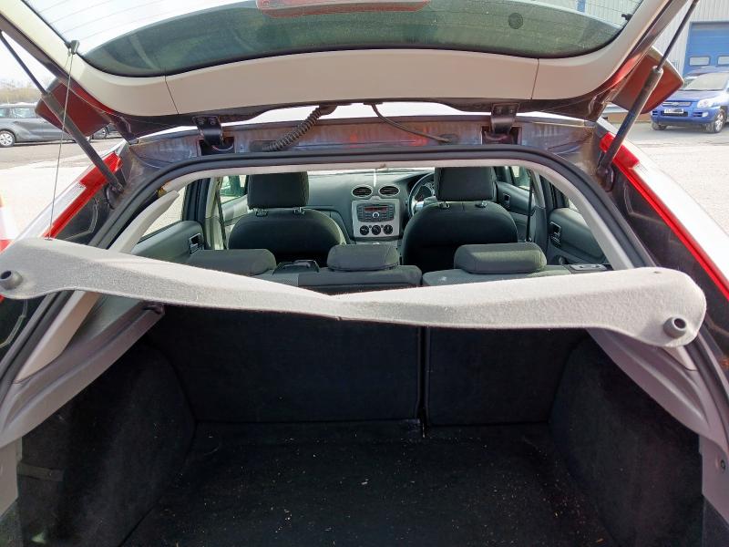 2010 FORD FOCUS 1.6 ZETEC 5DR