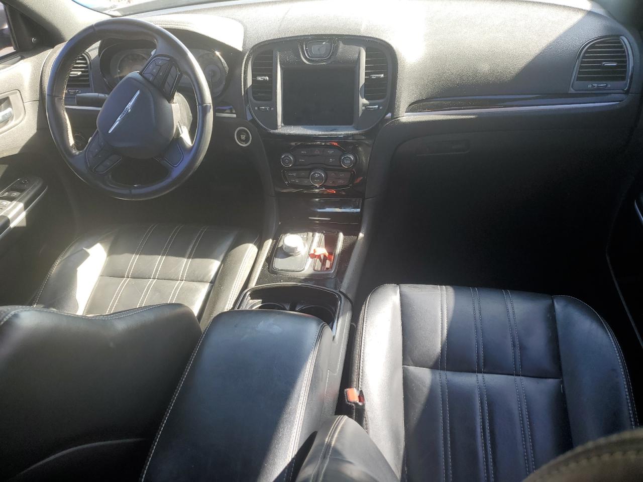 2019 Chrysler 300 S VIN: 2C3CCABG7KH648037 Lot: 92183395