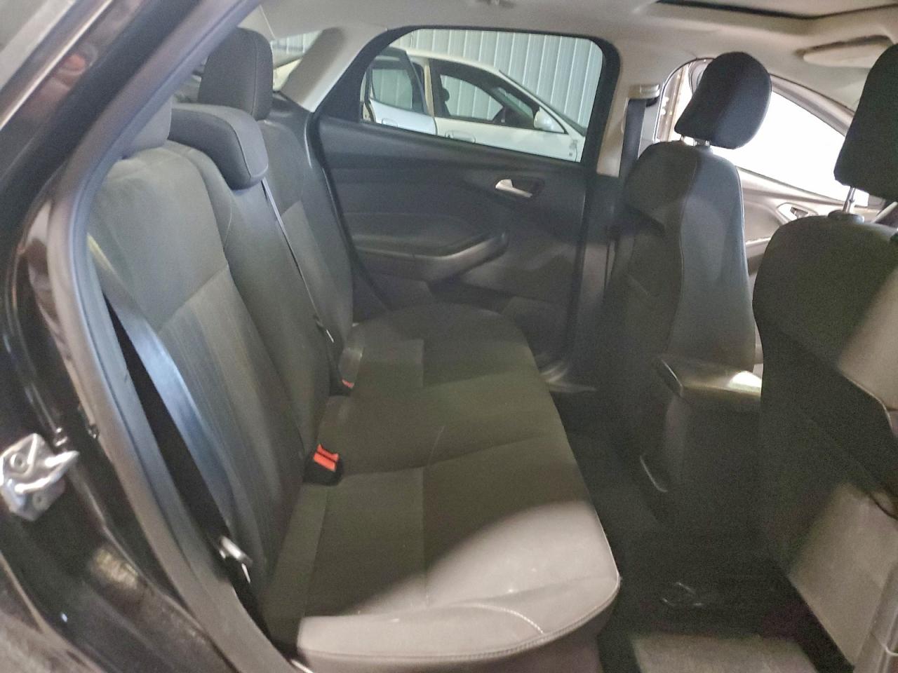 2015 Ford Focus Se VIN: 1FADP3F28FL382735 Lot: 94158765