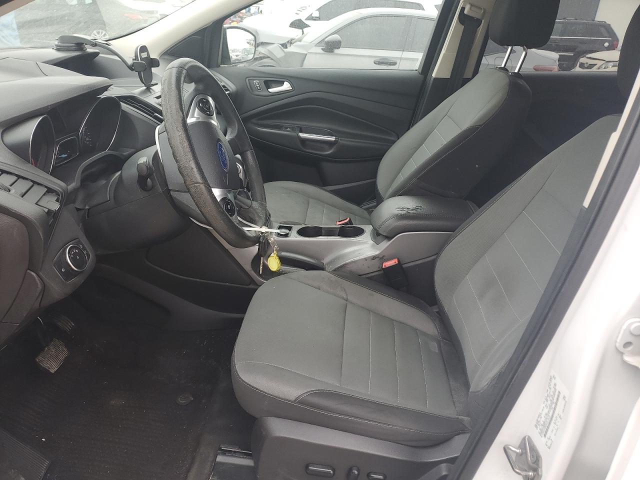 2016 Ford Escape Se VIN: 1FMCU9G93GUC13033 Lot: 92622595