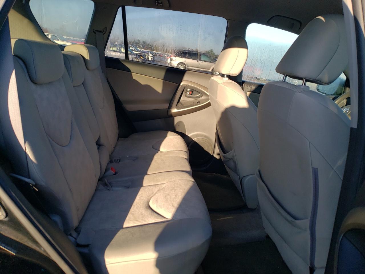 2011 Toyota Rav4 VIN: JTMBF4DV8B5038490 Lot: 93193035