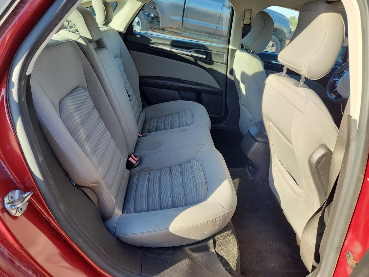 2016 Ford Fusion S VIN: 3FA6P0G74GR231413 Lot: 91051635