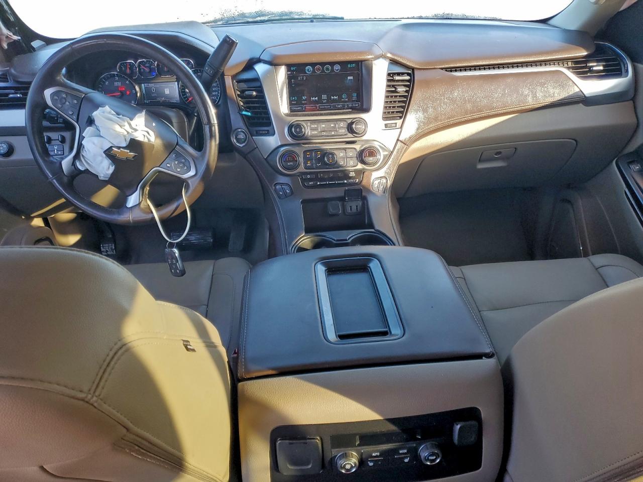 2019 Chevrolet Suburban C1500 Lt VIN: 1GNSCHKC6KR231187 Lot: 94036705