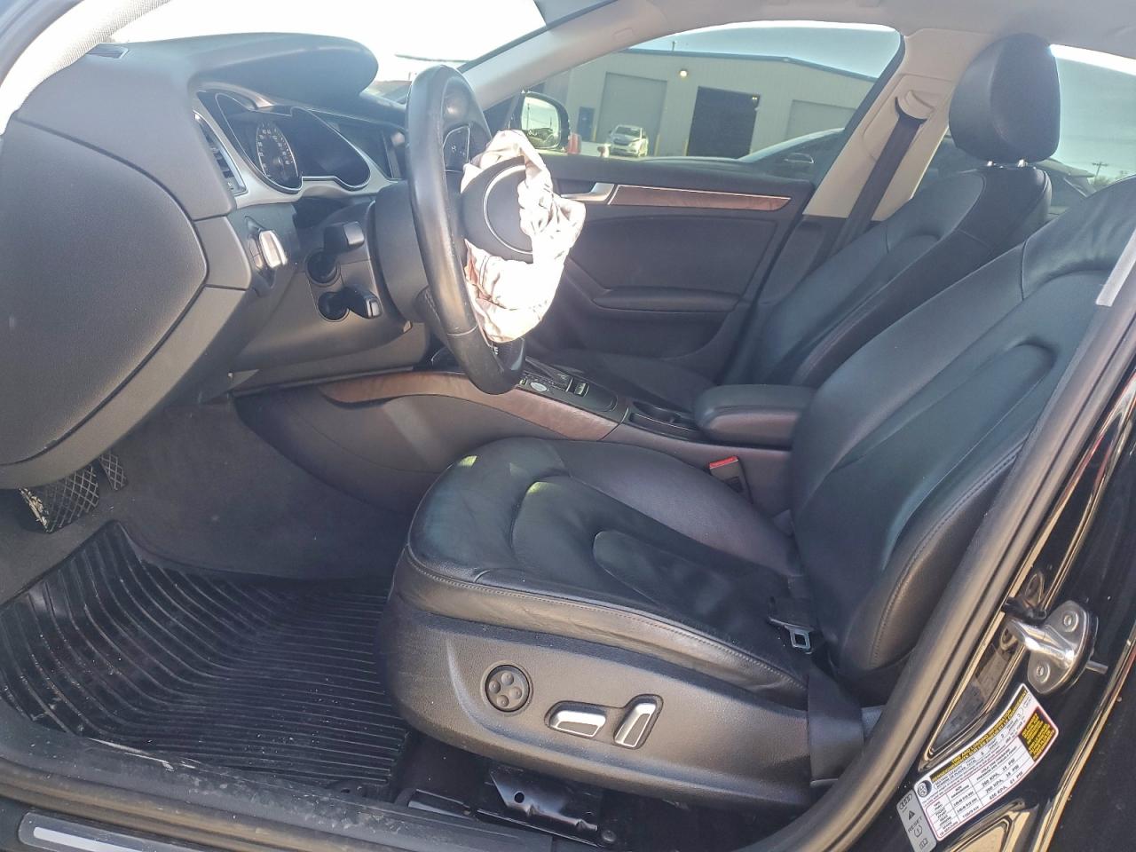 2015 Audi A4 Premium Plus VIN: WAUFFAFL7FN045543 Lot: 94632115