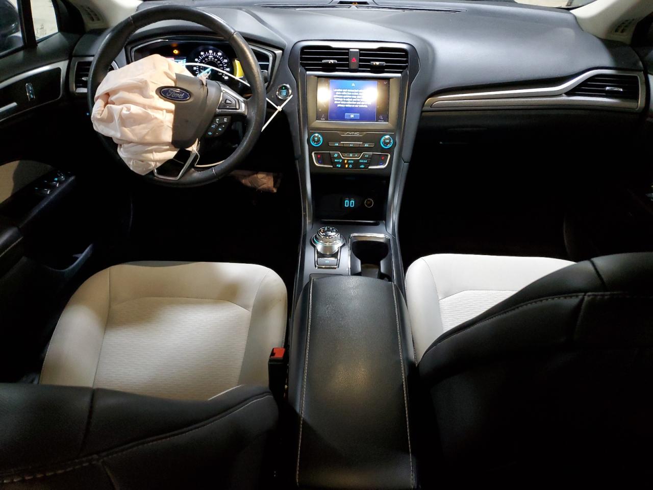 2020 Ford Fusion Se VIN: 3FA6P0HD9LR179159 Lot: 92365725