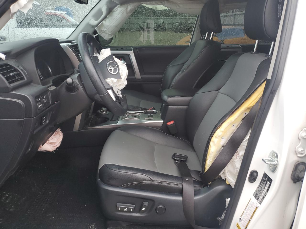 2018 Toyota 4Runner Sr5/Sr5 Premium VIN: JTEBU5JRXJ5514588 Lot: 93085975