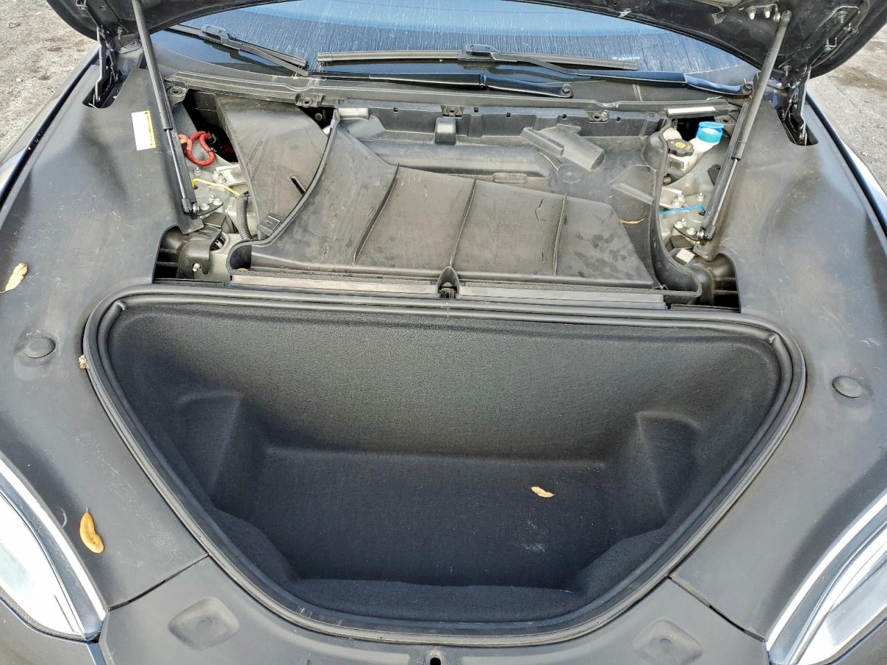 2016 Tesla Model S VIN: 5YJSA1E47GF153896 Lot: 93286075