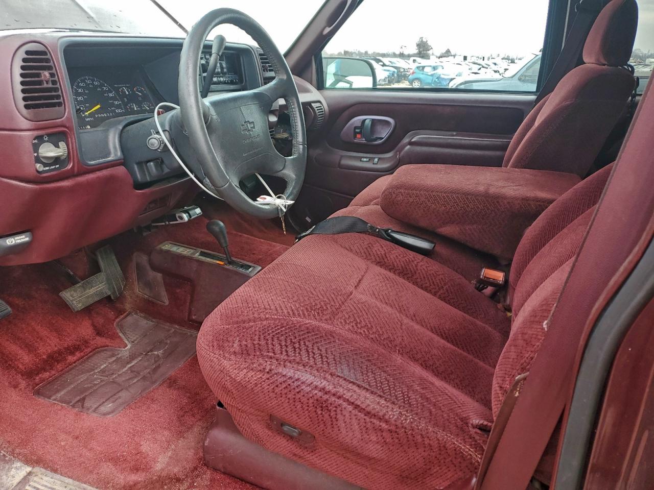 1995 Chevrolet Suburban K2500 VIN: 1GNGK26N0SJ314288 Lot: 94263765