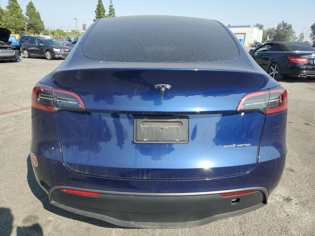 2024 Tesla Model Y VIN: 7SAYGAEE5RF205498 Lot: 91003985