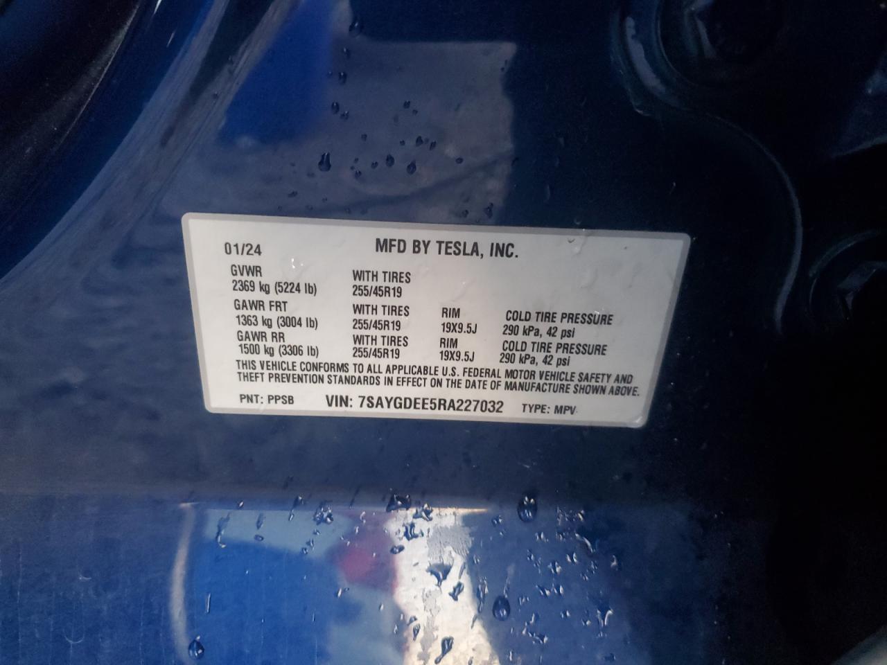 2024 Tesla Model Y VIN: 7SAYGDEE5RA227032 Lot: 91682045