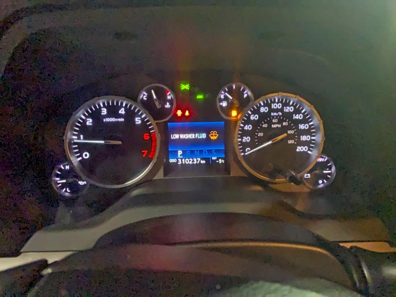 2016 TOYOTA TUNDRA CREWMAX SR5  