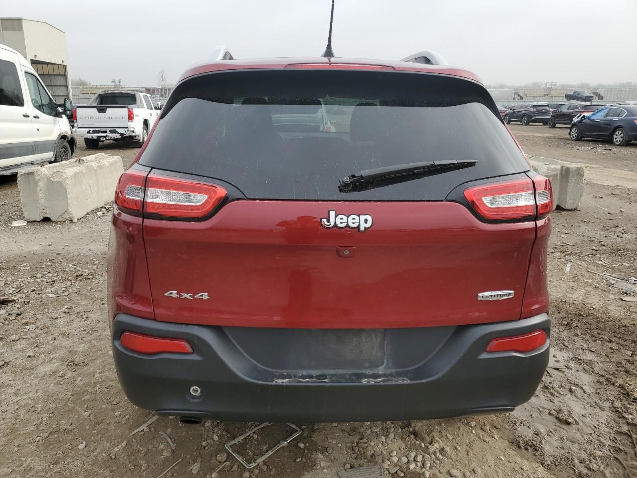 2017 Jeep Cherokee Latitude VIN: 1C4PJMCB8HW598959 Lot: 93767585