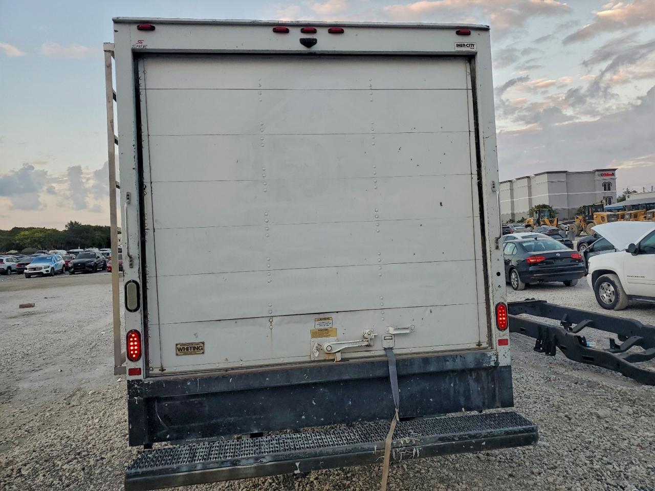 2017 Chevrolet Express G3500 VIN: 1GB3GTCG2H1210645 Lot: 94334435