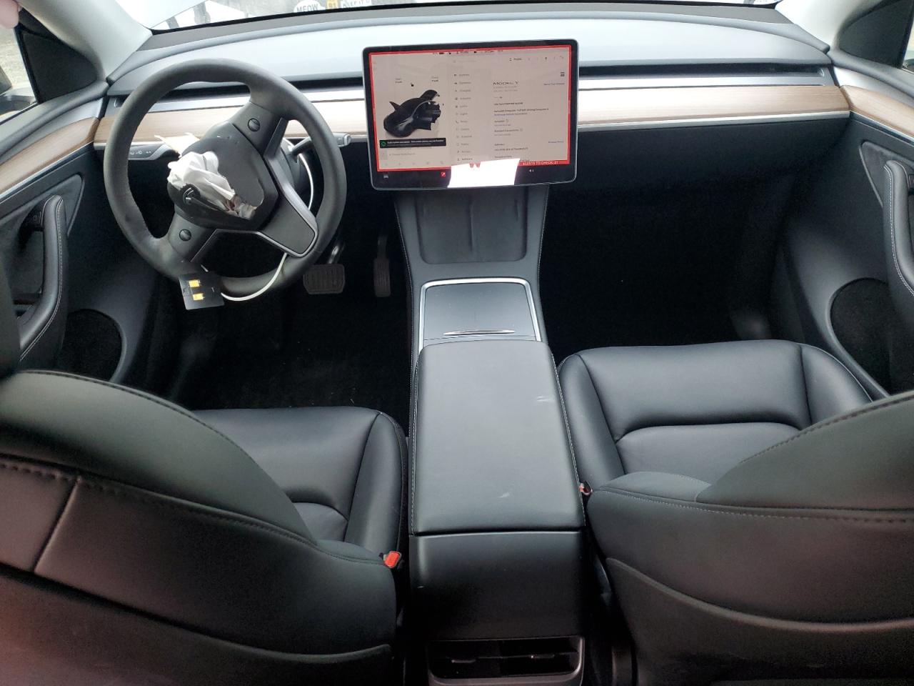 2024 Tesla Model Y VIN: 7SAYGDEE2RF164068 Lot: 92018705