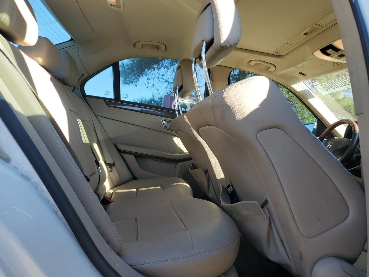 2010 Mercedes-Benz E 350 VIN: WDDHF5GBXAA127295 Lot: 93020945