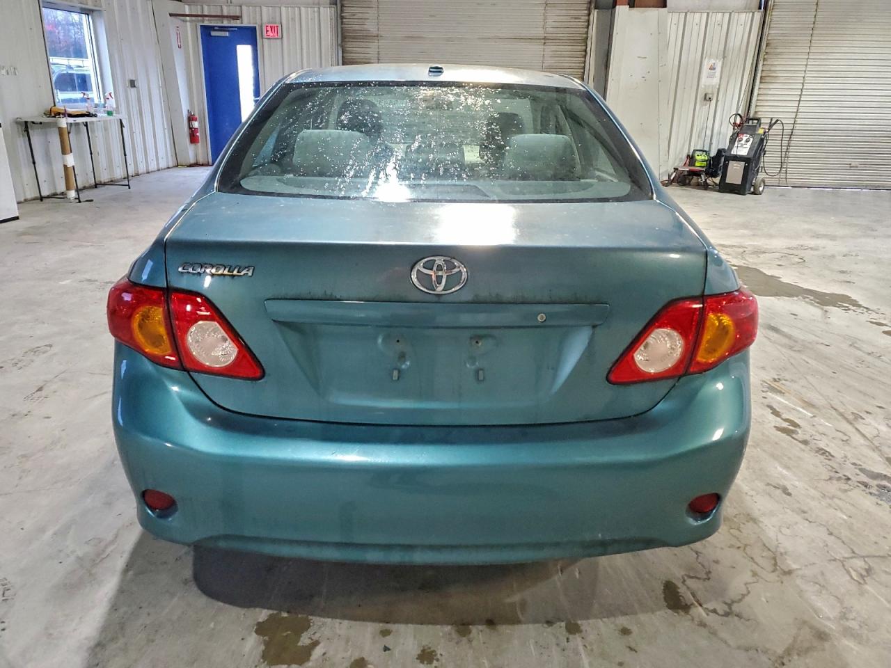 2010 Toyota Corolla Base VIN: 2T1BU4EE7AC365209 Lot: 94435355