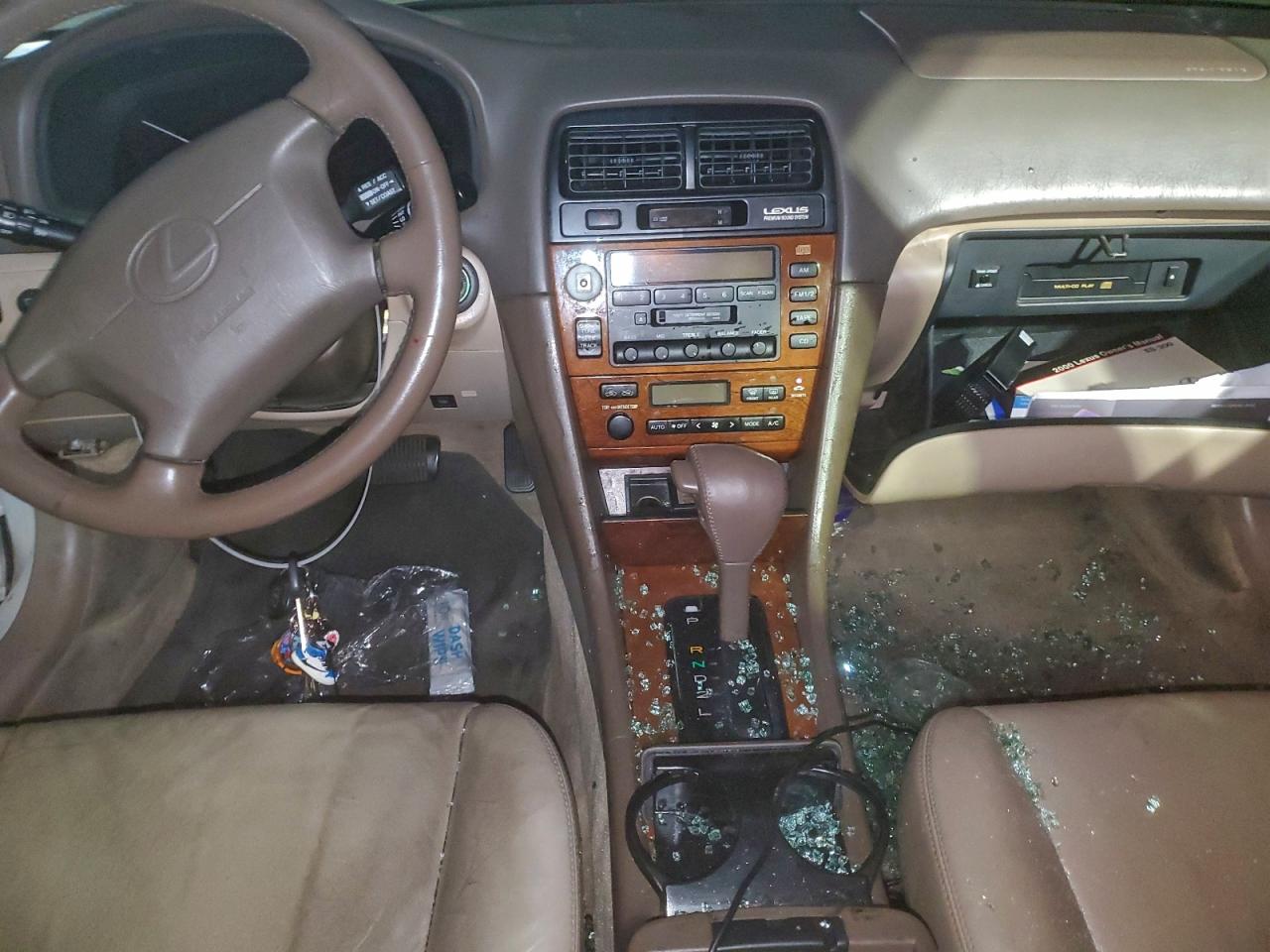 2000 Lexus Es 300 VIN: 076119 Lot: 85441275