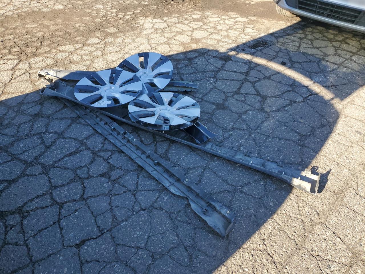 2021 Tesla Model Y VIN: 5YJYGDEE3MF105472 Lot: 91846505