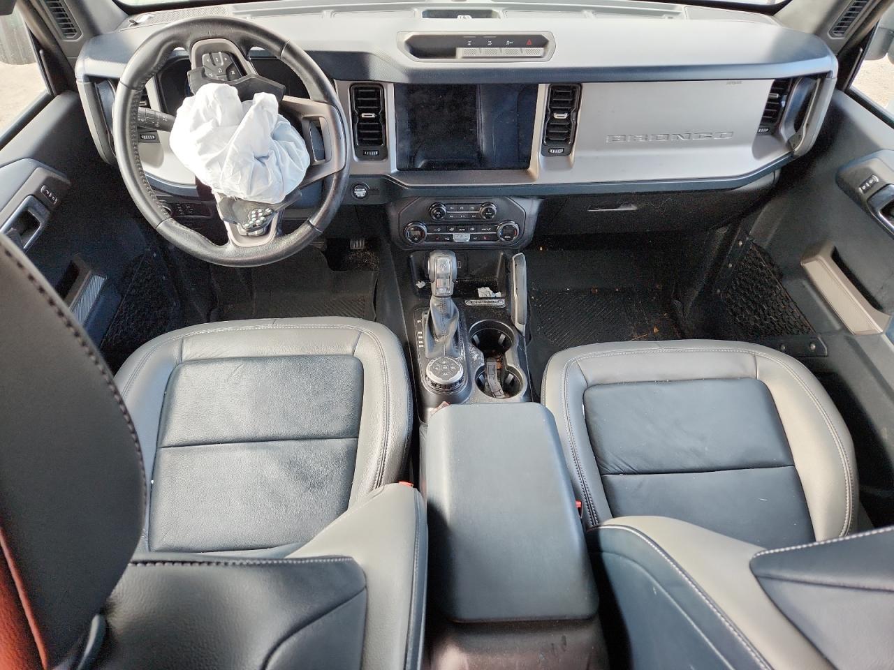 2023 Ford Bronco Base VIN: 1FMEE5DP0PLB62193 Lot: 92440035