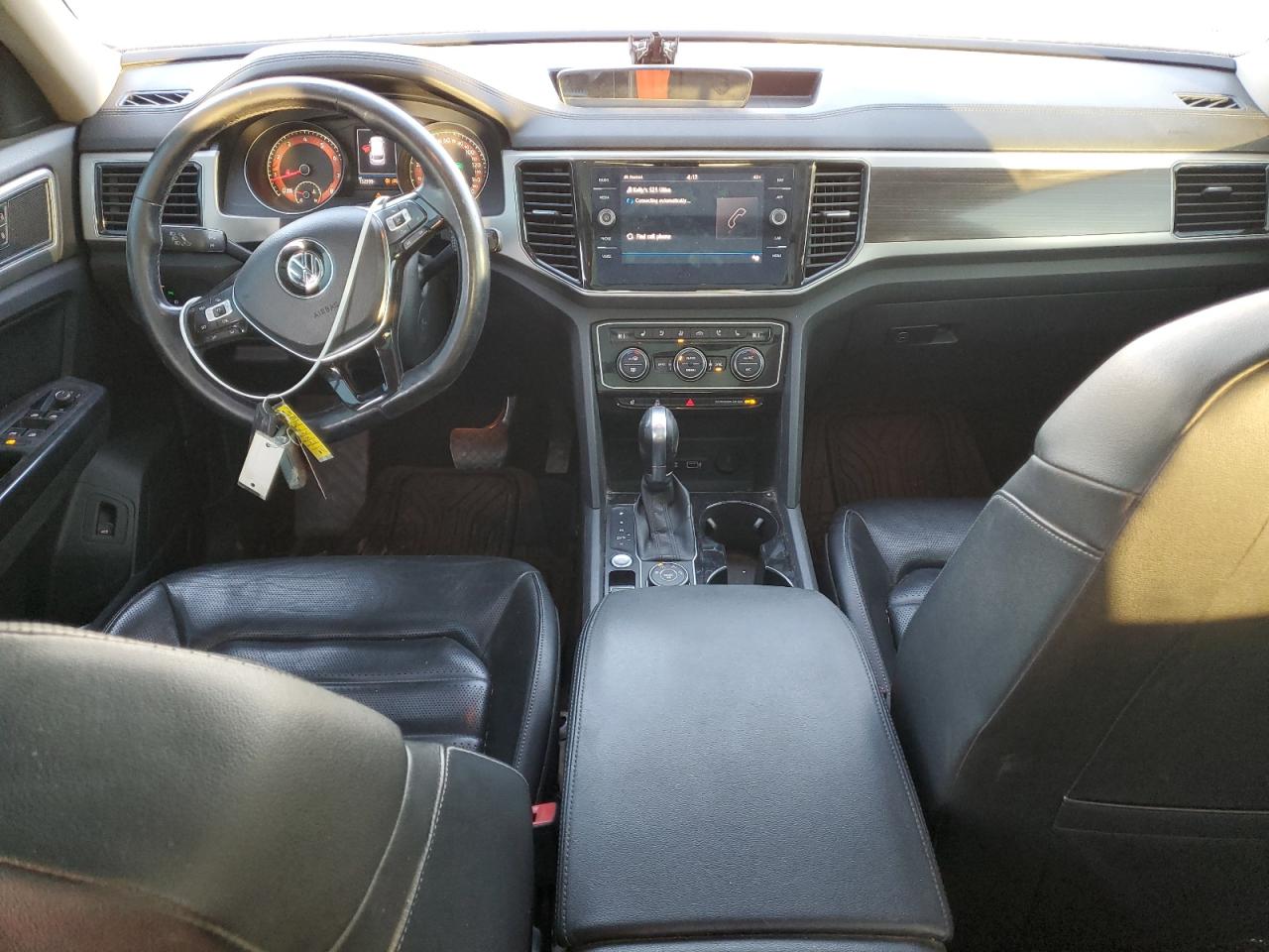 2018 Volkswagen Atlas Sel VIN: 1V2MR2CA4JC561811 Lot: 93298475