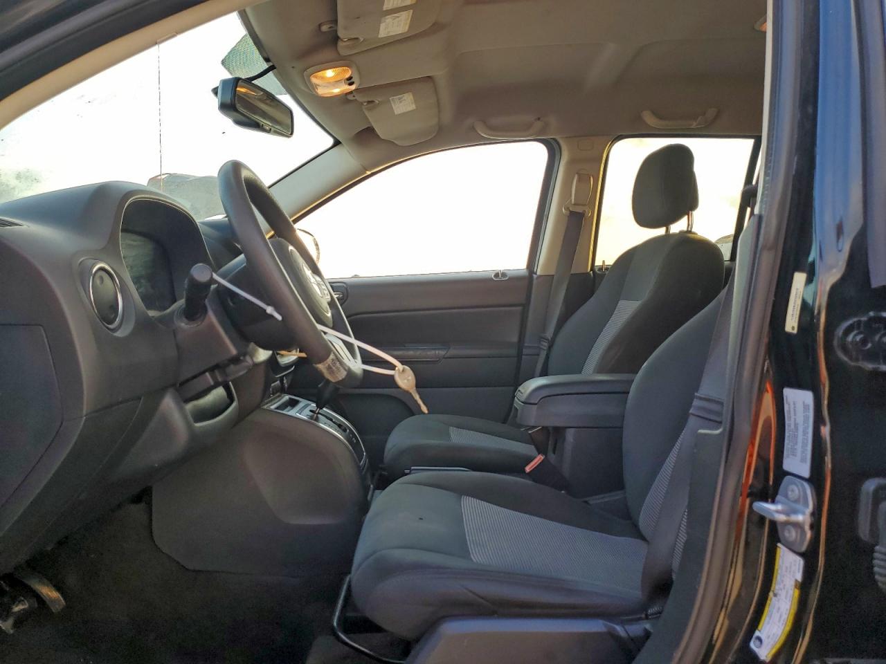 2016 Jeep Compass Sport VIN: 1C4NJDBB3GD520978 Lot: 93986535