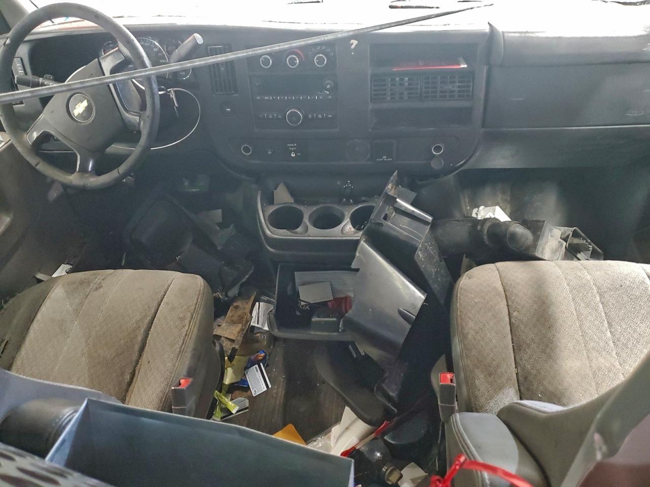 2015 Chevrolet Express G2500 VIN: 1GCWGFCF2F1198933 Lot: 92815755