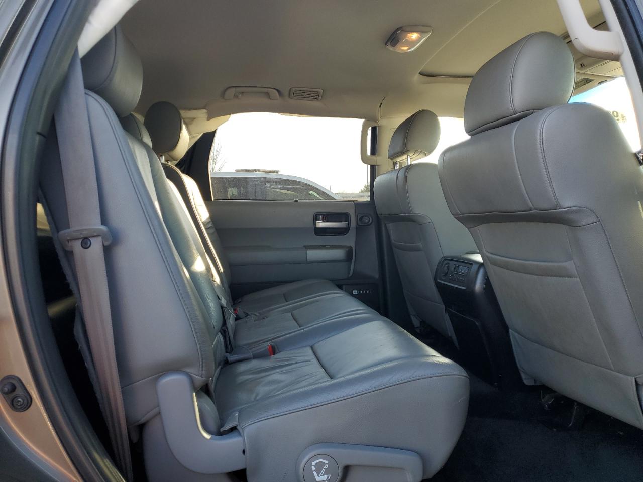 2016 Toyota Sequoia Limited VIN: 5TDJW5G10GS142614 Lot: 92610585