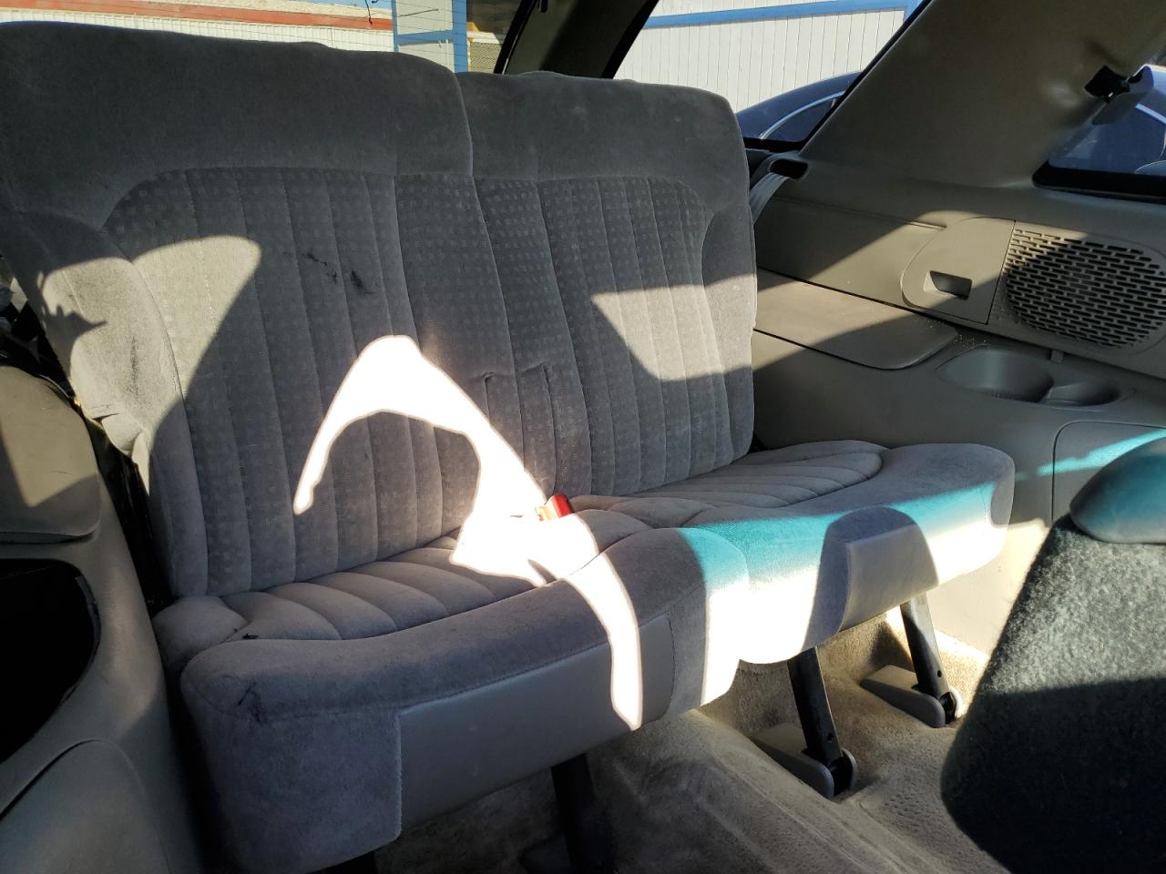 2002 Chevrolet Blazer VIN: 1GNCS18W72K147369 Lot: 91331725