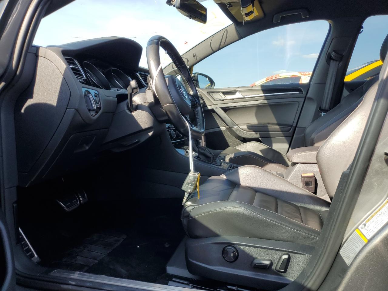 2015 Volkswagen Golf R VIN: WVWLF7AU9FW245472 Lot: 92835005