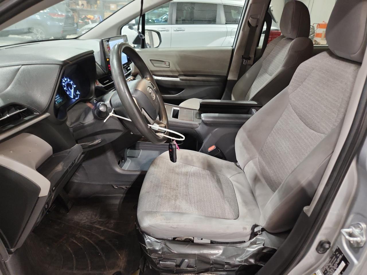 2021 Toyota Sienna Le VIN: 5TDKSKFC2MS035772 Lot: 93127135