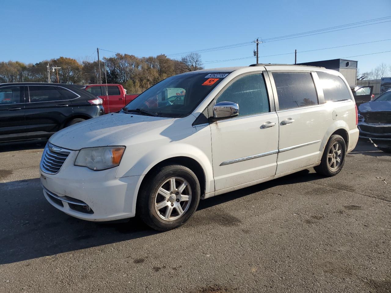 2001 Chrysler Town & Country Touring L VIN: 2A4RR8DG0BR703300 Lot: 92622155
