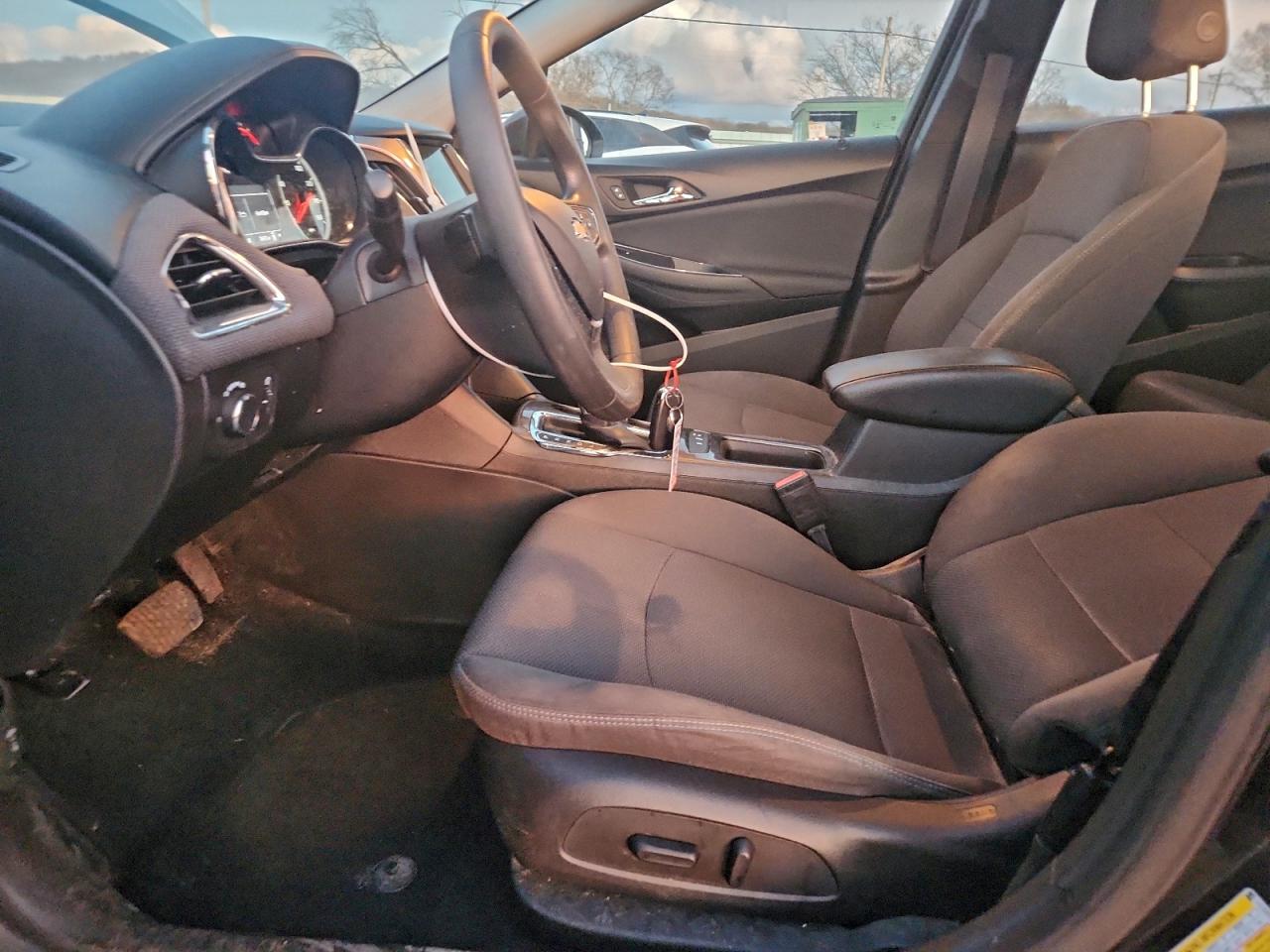 2019 Chevrolet Cruze Lt VIN: 1G1BE5SM2K7136284 Lot: 94497375