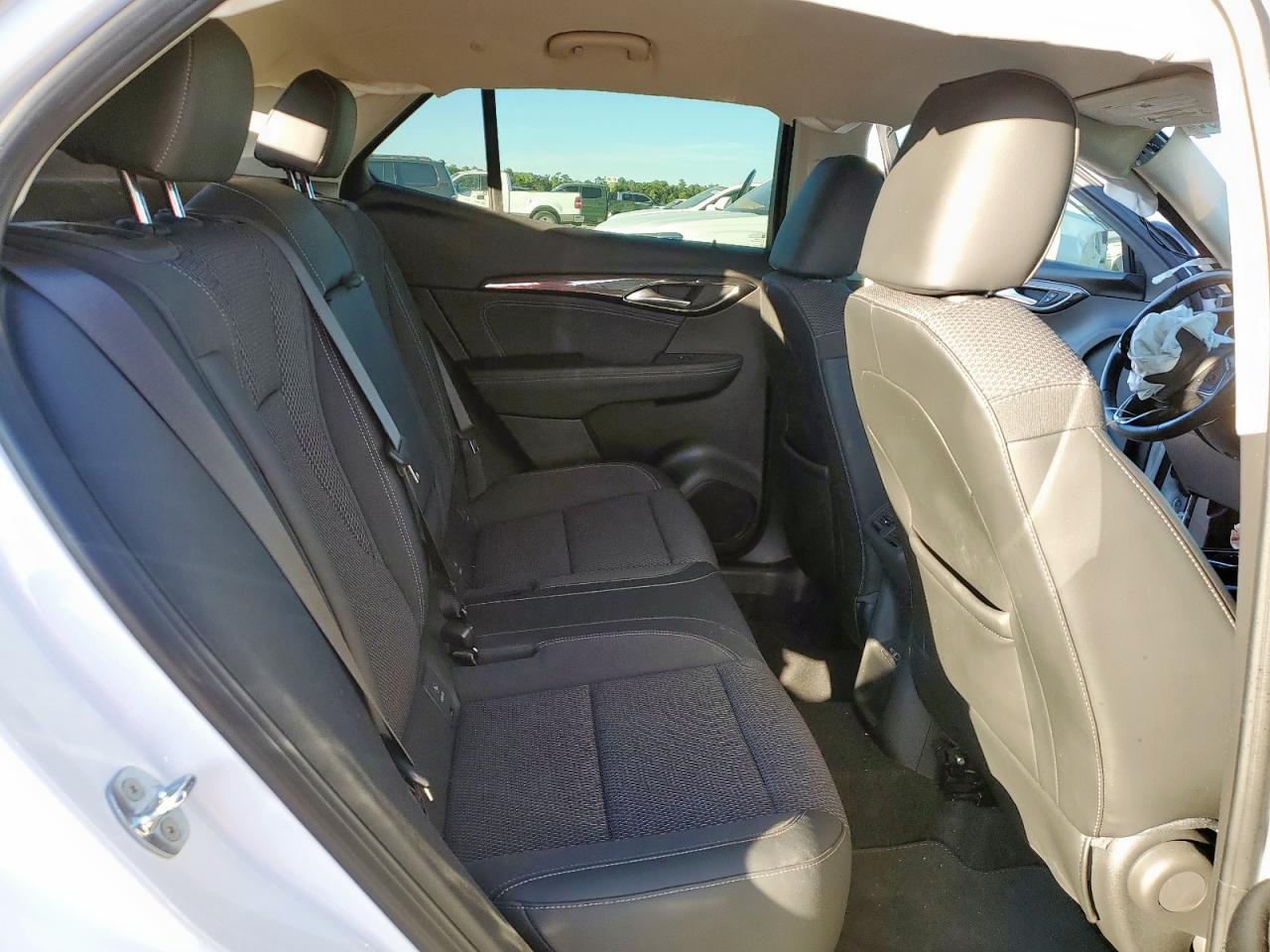 2023 Buick Envision Preferred VIN: LRBAZLR46PD025889 Lot: 92031535