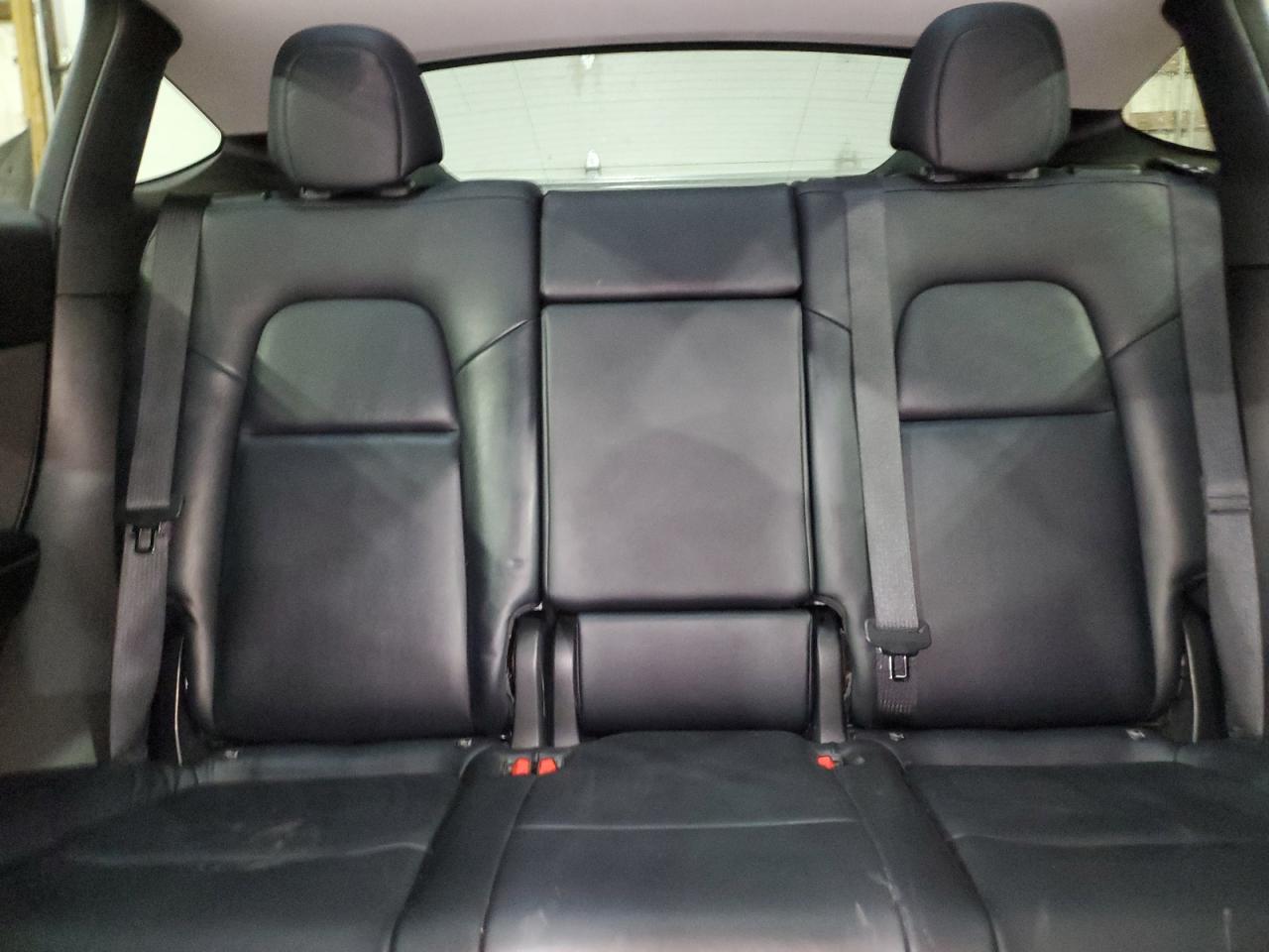 2022 Tesla Model Y VIN: 7SAYGDEE6NF480602 Lot: 92665085