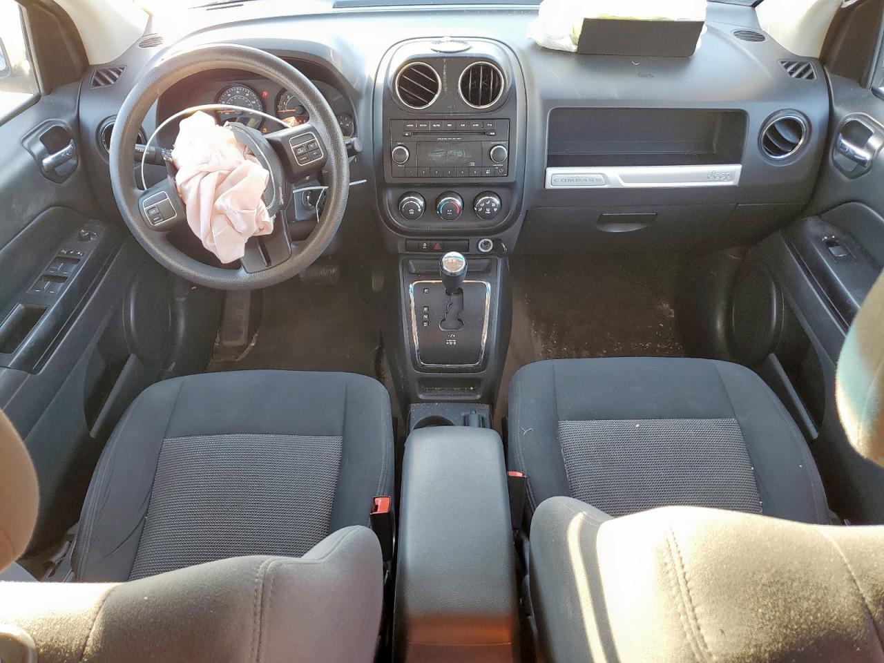 2014 Jeep Compass Sport VIN: 1C4NJDBB0ED842040 Lot: 91618605