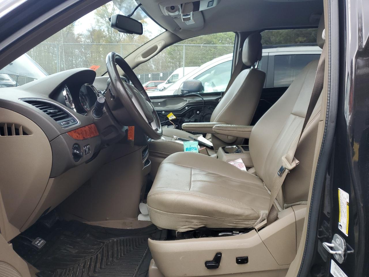 2014 Chrysler Town & Country Touring VIN: 2C4RC1BG3ER237111 Lot: 92007685