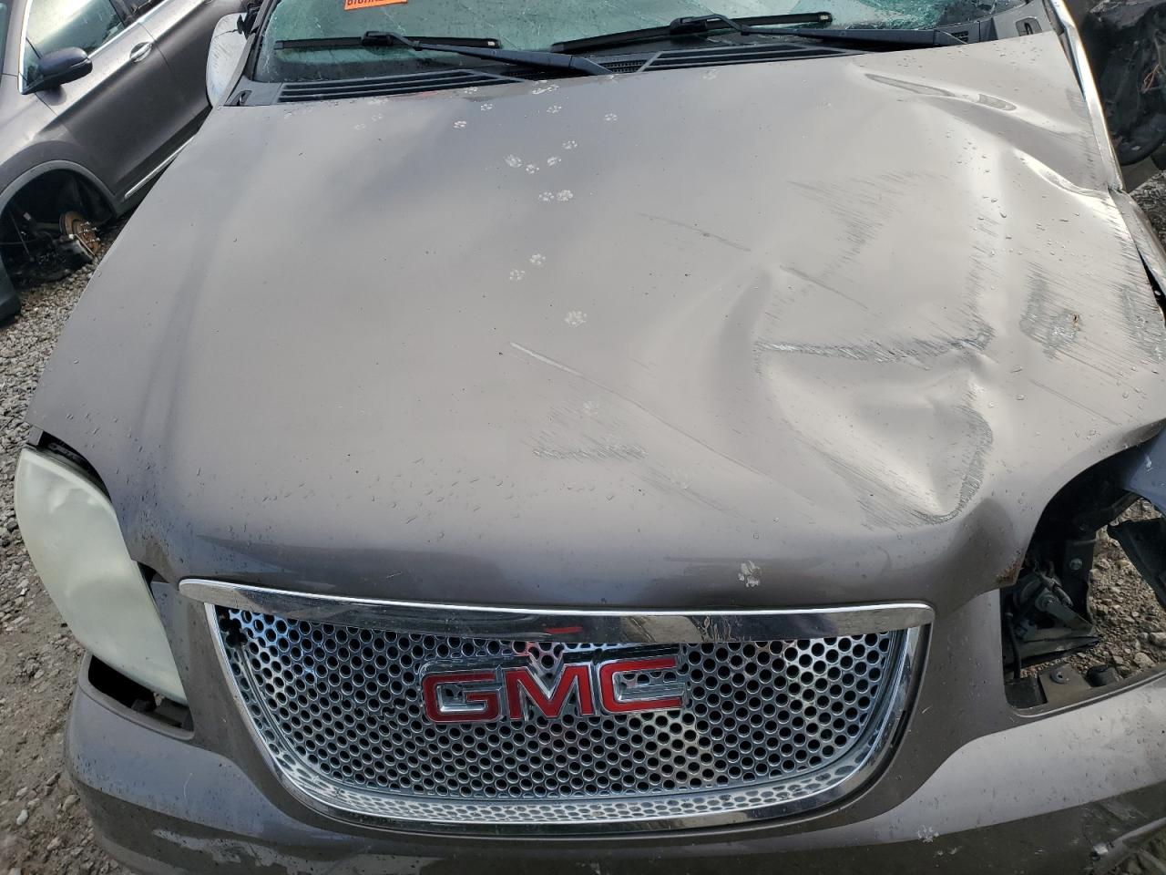 2011 GMC Yukon Denali VIN: 1GKS2EEF8BR210796 Lot: 93483955