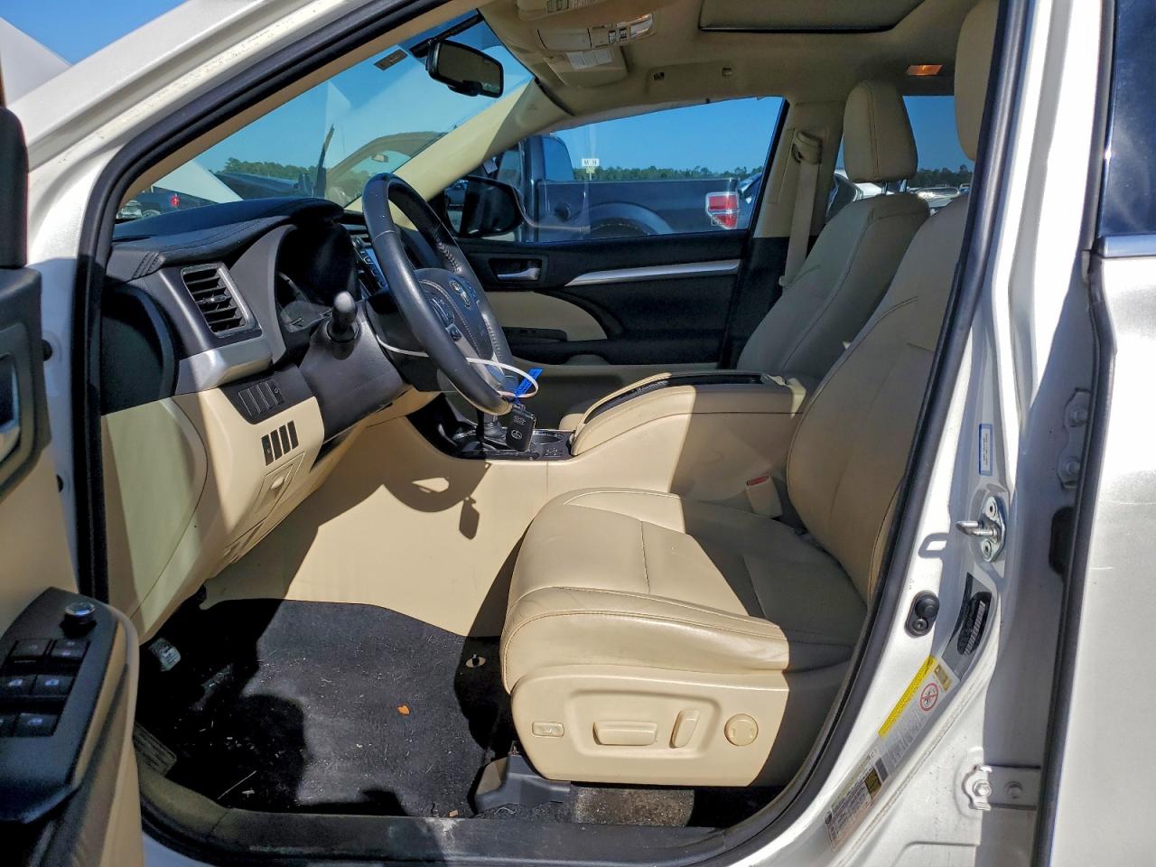 2015 Toyota Highlander Xle VIN: 5TDKKRFH1FS044499 Lot: 94389575