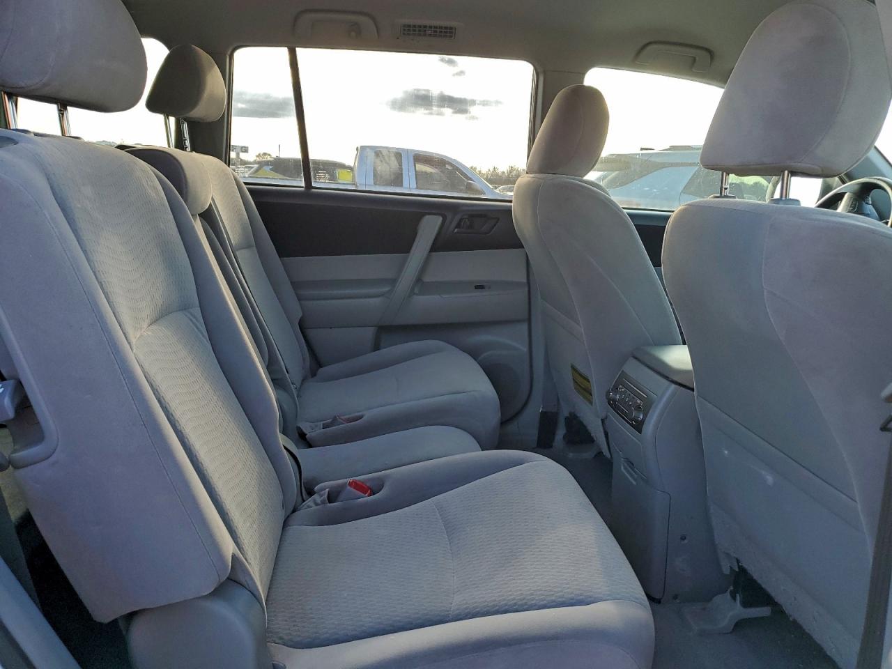 2010 Toyota Highlander VIN: JTEZK3EH8A2104478 Lot: 93943335