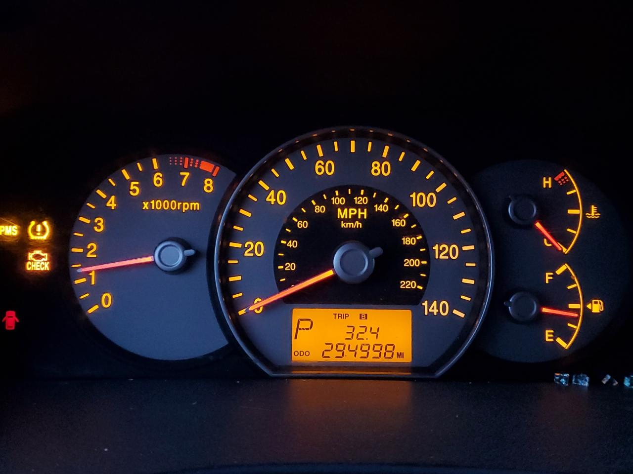 2007 Kia Rondo Base VIN: KNAFG525177052618 Lot: 93727455