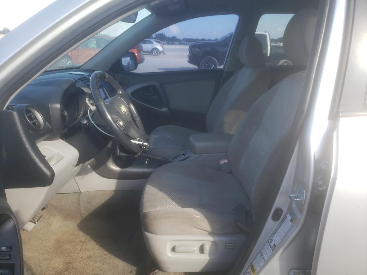 2008 Toyota Rav4 Limited VIN: JTMBD31V586079523 Lot: 93400875