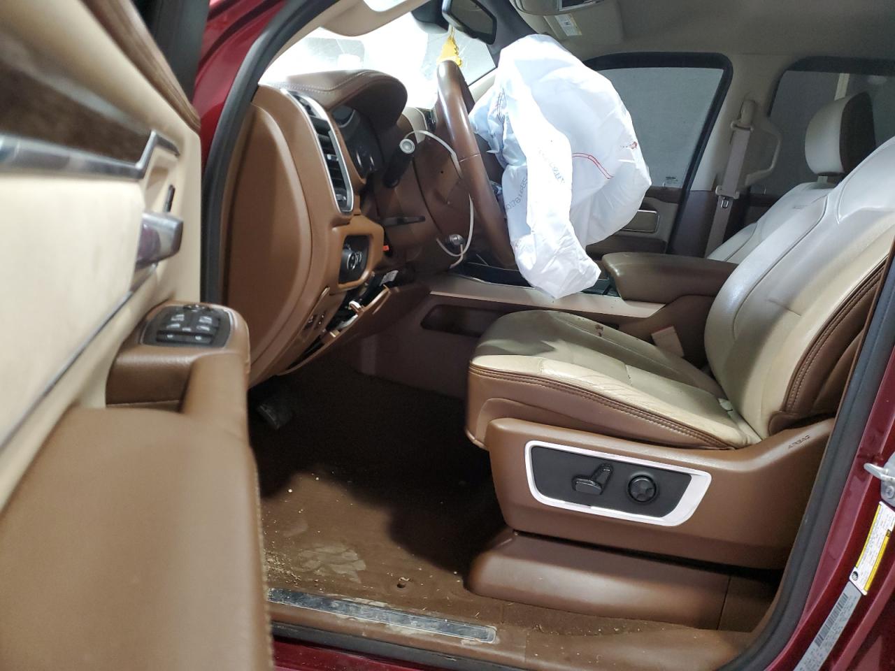 2019 Ram 1500 Laramie VIN: 1C6SRFJT3KN577824 Lot: 91688615