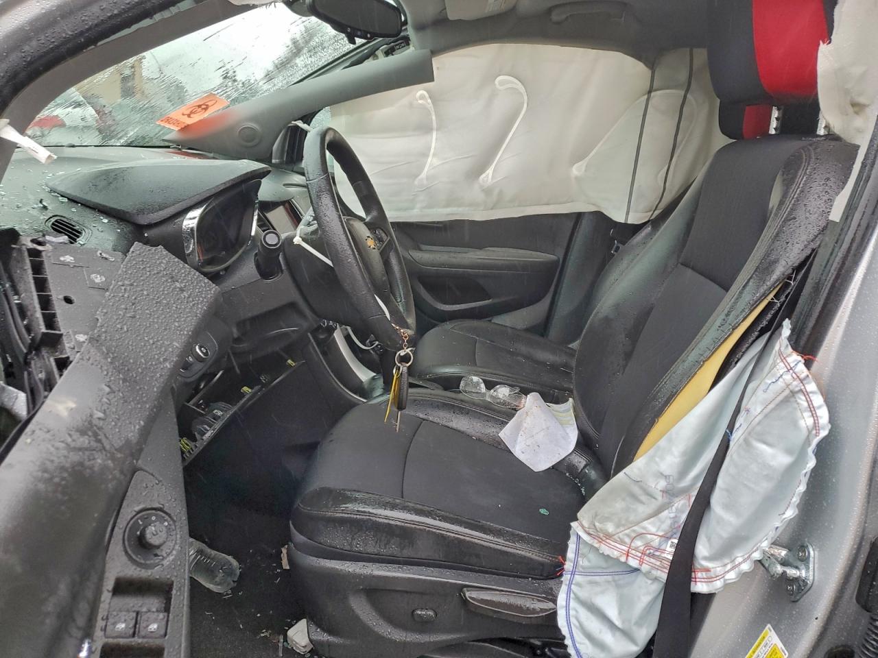 2021 Chevrolet Trax 1Lt VIN: KL7CJLSB4MB304983 Lot: 93825565