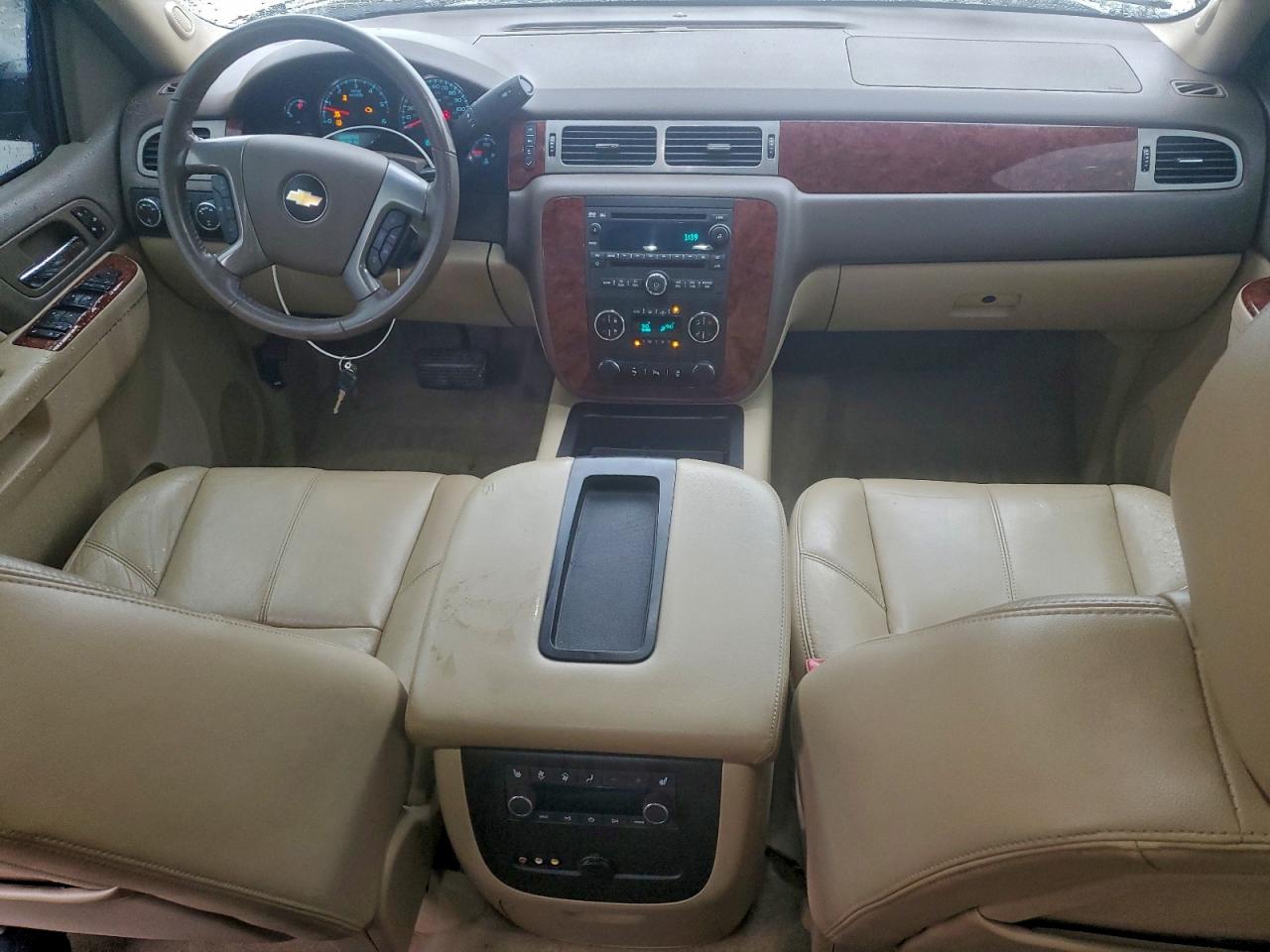 2014 Chevrolet Suburban K1500 Lt VIN: 1GNSKJE70ER166222 Lot: 93941715