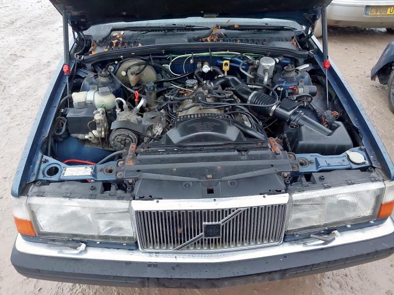 1989 VOLVO 760 GLE AUTO 