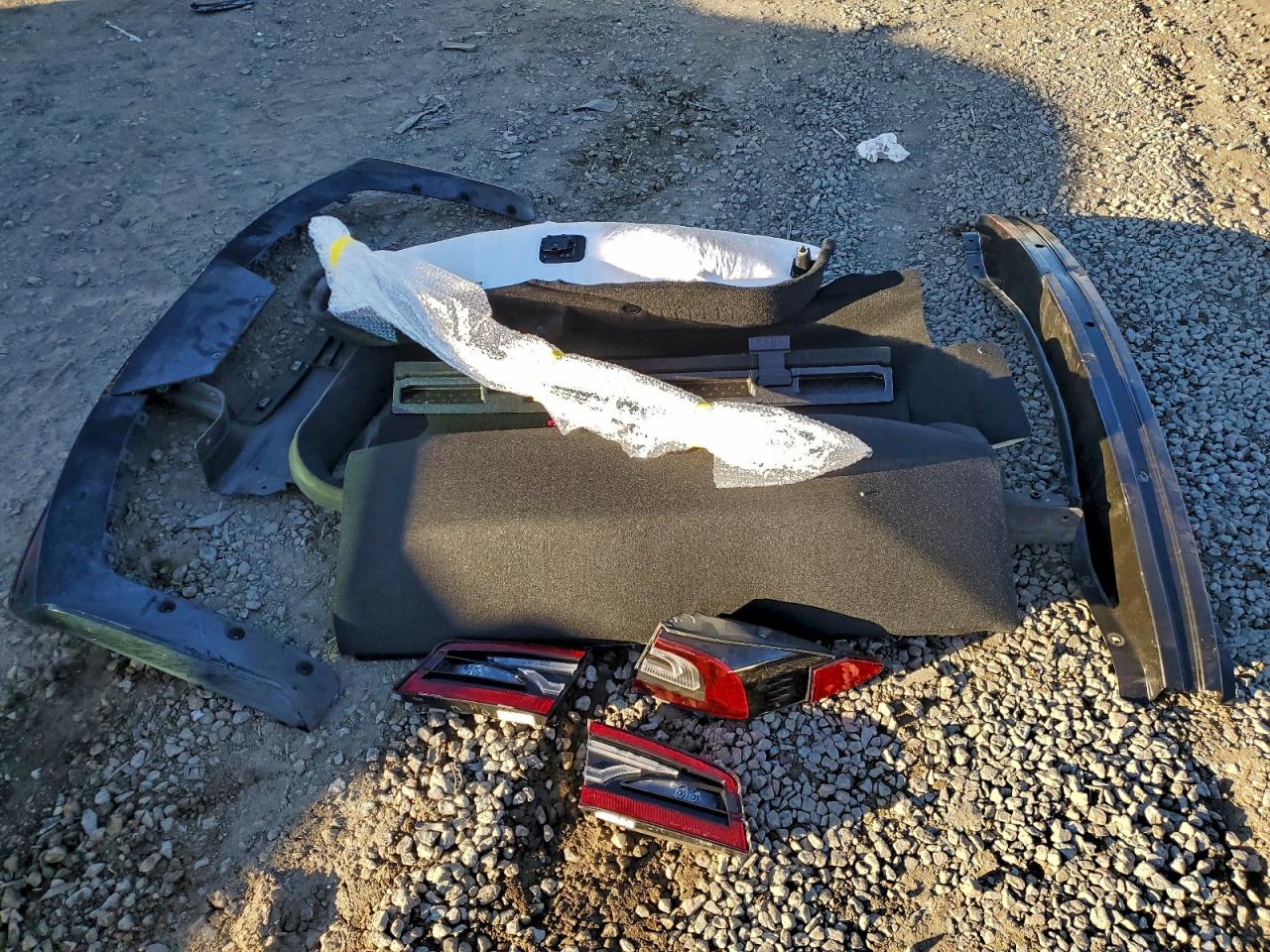 2022 Tesla Model S VIN: 5YJSA1E55NF464149 Lot: 92847295