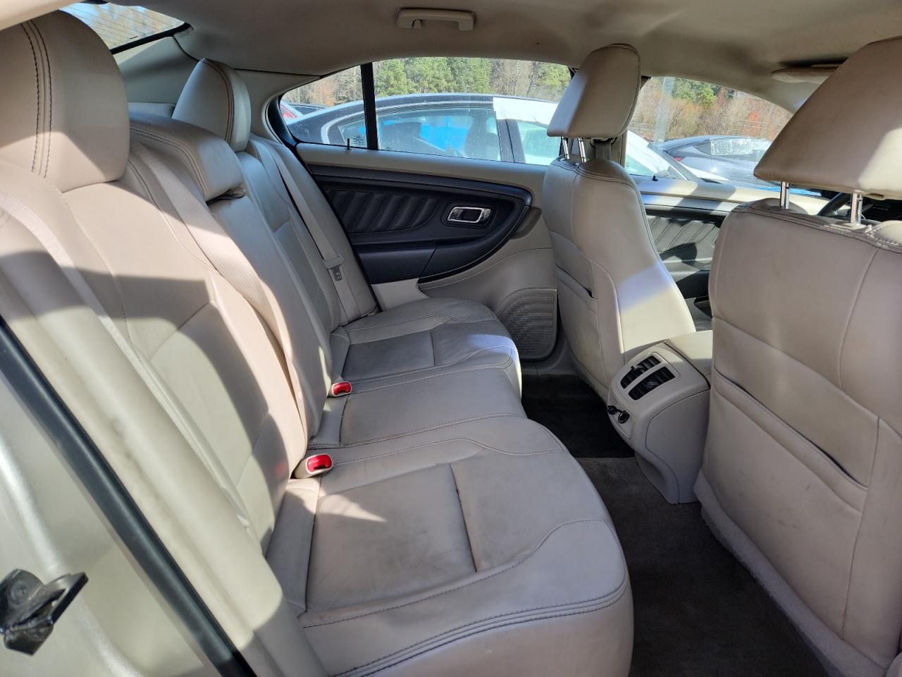 2011 Ford Taurus Sel VIN: 1FAHP2EW8BG175572 Lot: 93126715