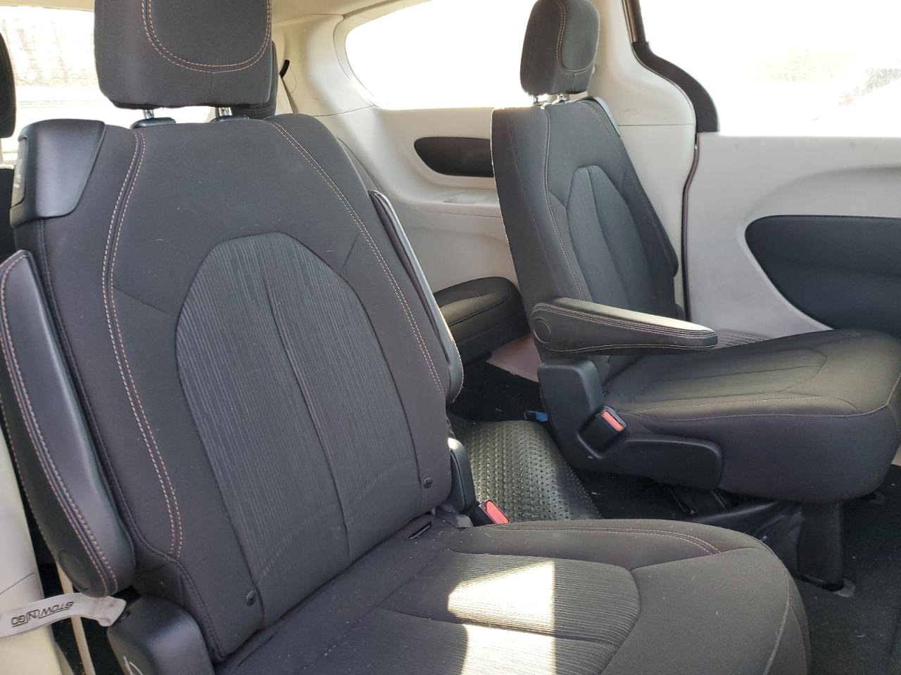 2017 Chrysler Pacifica Lx VIN: 2C4RC1CG7HR623078 Lot: 92888415